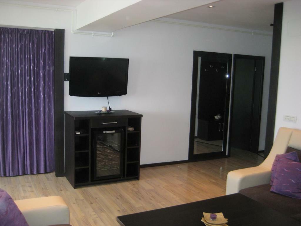Elena'S Terrace Apartment Мамая Екстериор снимка